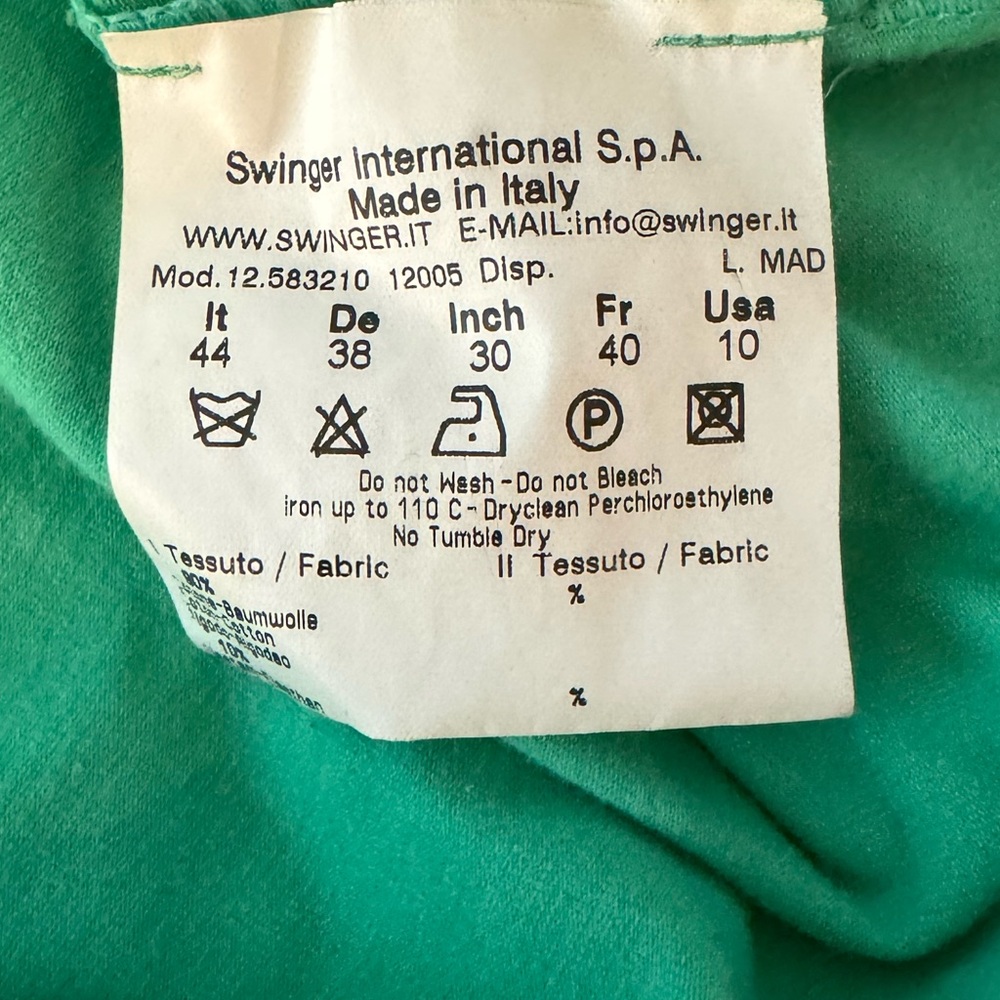 Fendi TShirt in bright green-runs smaller - Picture 3 of 3